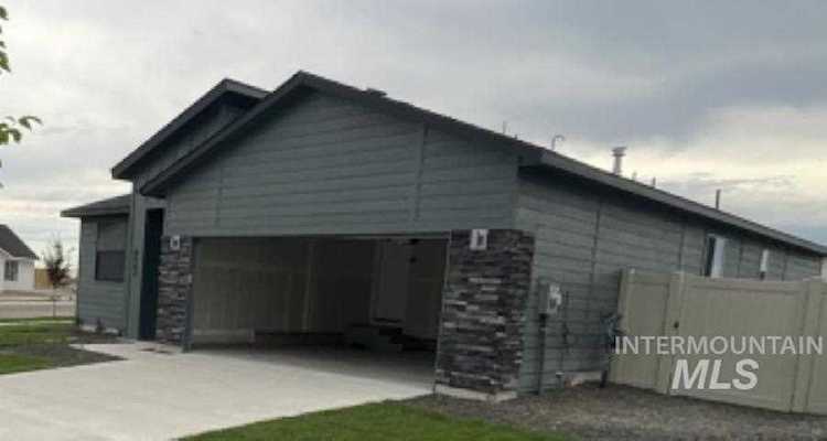 Build Idaho- Prepare to be Moved! Idaho's Ultimate Home Search Photo 1