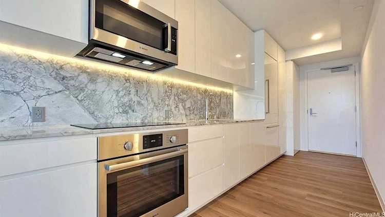 987 Queen Street #1005 Honolulu, HI 96814