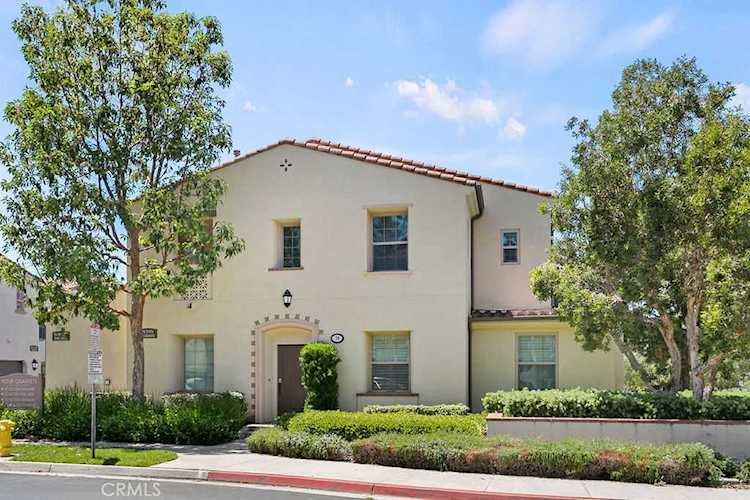 78 Talisman Irvine, CA 92620