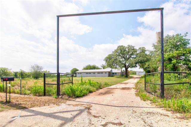 9255 County Road 258 Clyde, TX 79510