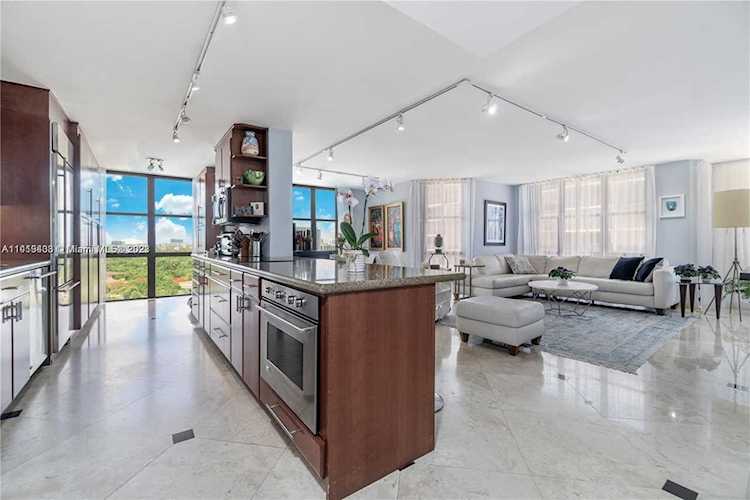 1925 Brickell Ave #D1401 Miami, FL 33129