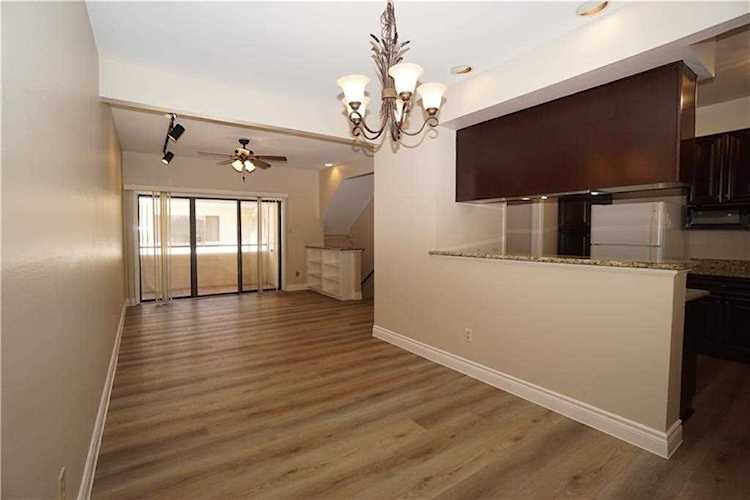 1302 Woodlawn BLVD #6 Austin, TX 78703