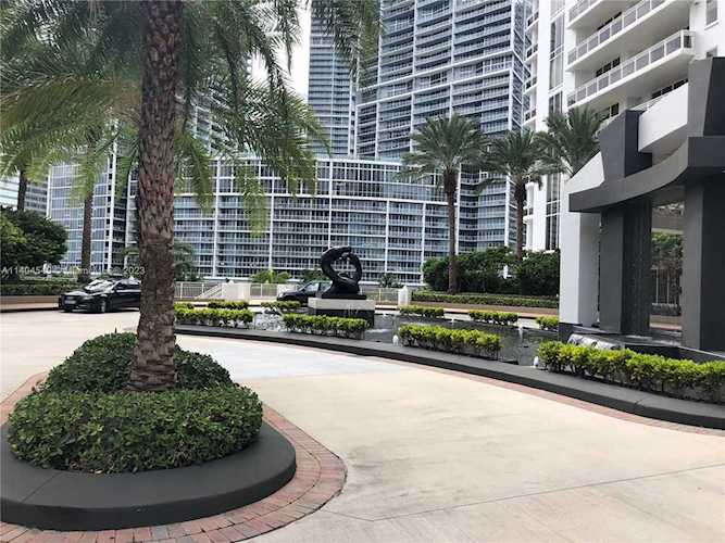 901 Brickell Key Blvd #2508 Miami, FL 33131