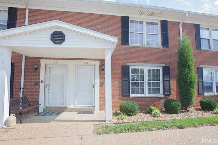 203 Olde Newburgh Drive Newburgh, IN 47630