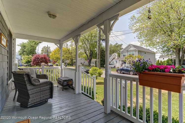12 Dwyane St Oceanport, NJ 07757