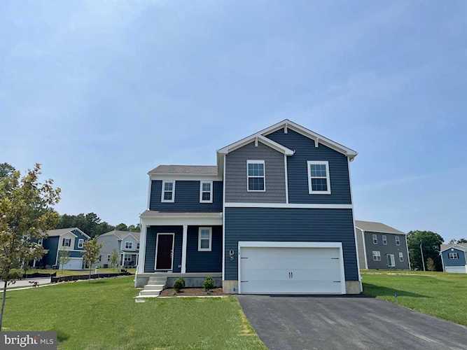 18 Staysail Ave Barnegat, NJ 08005