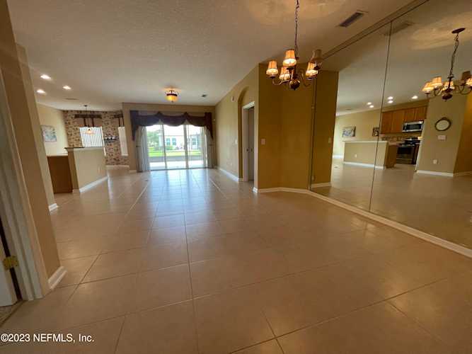 1667 Calming Water DR Fleming Island, FL 32003