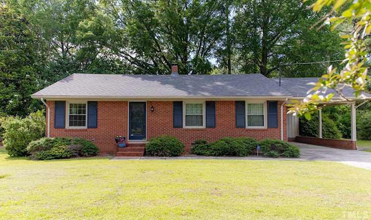 711 E Morris Circle Dunn, NC 28334 home for sale, MLS#2514531 - My Integra Realty Photo 1