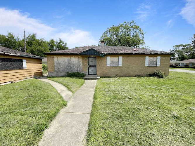 1428 Kasten Dr Dolton, IL 60419