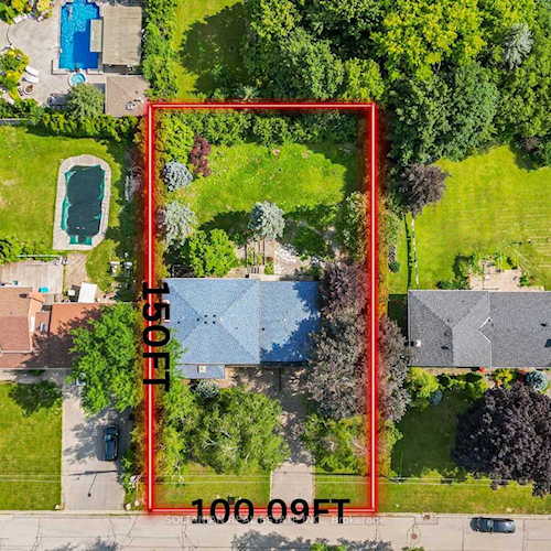 45 Thornheights Rd Markham, ON L3T 3L9