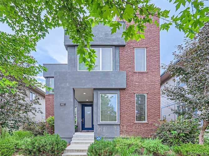 9027 E 35th Ave Denver, CO 80238