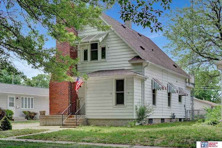 925 Peach St Lincoln, NE 68502 | MLS 22311448 Photo 1