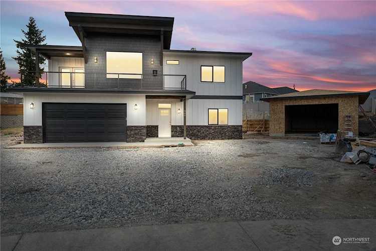 966 Cloudless Dr Manson, WA 98831