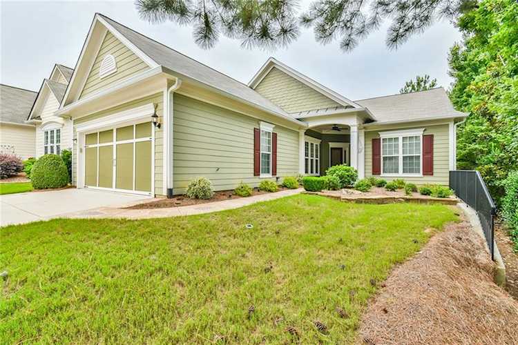 6708 Black Fox Drive Hoschton, GA 30548