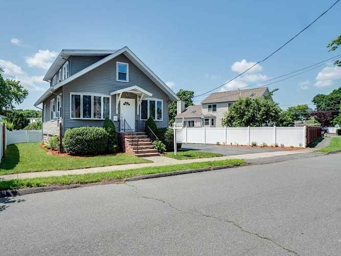 7 Henry Street in Saugus, MA - Century 21 New England Photo 1