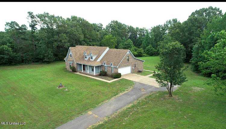 4753 Pleasant Hill Rd Nesbit, MS 38651