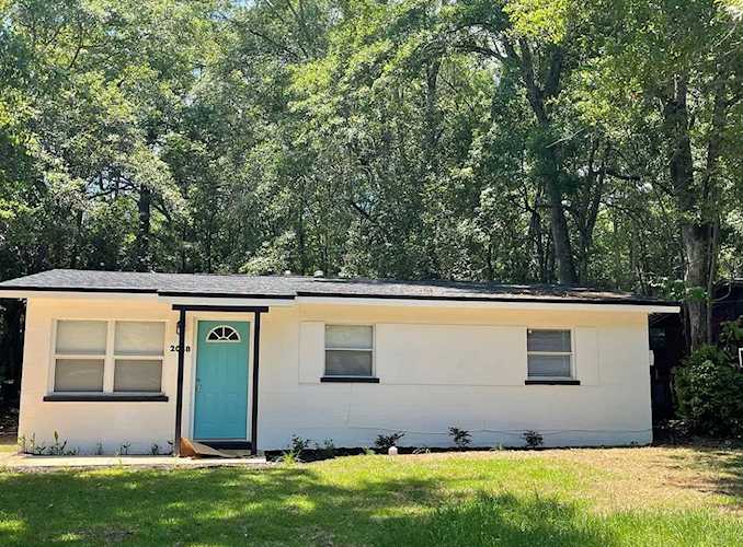 2048 Warwick St Tallahassee, FL 32310