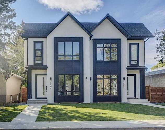 2805 31 St SW Calgary, AB T2E 2N9