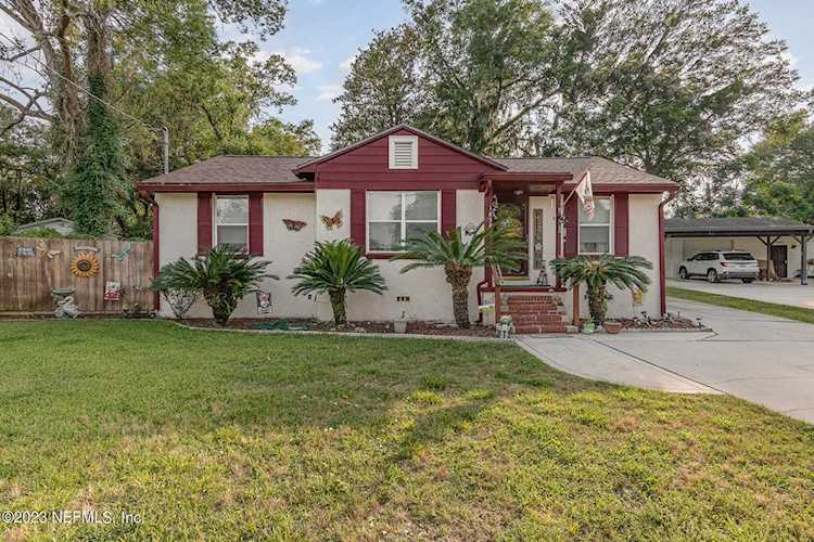 1858 Bartram CIR W Jacksonville, FL 32207
