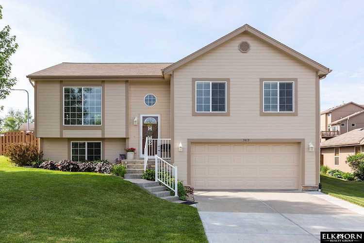 7415 Meadow Ln La Vista, NE 68128 | MLS 22311455 Photo 1