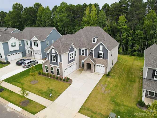 7210 Glenroe Dr Huntersville NC 28078 | MLS #4002332 | Hendrix Properties Photo 1
