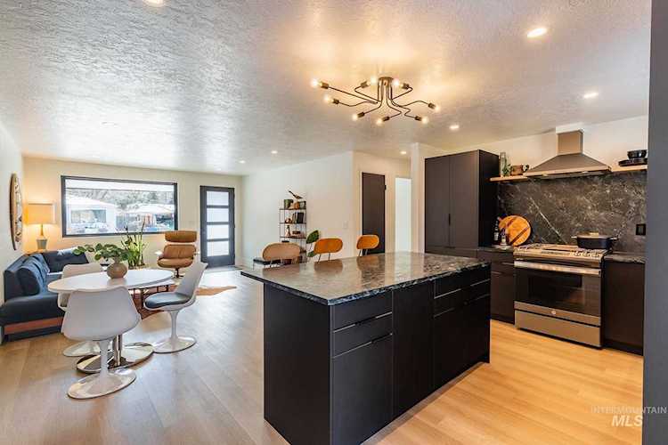 Build Idaho- Prepare to be Moved! Idaho's Ultimate Home Search Photo 1