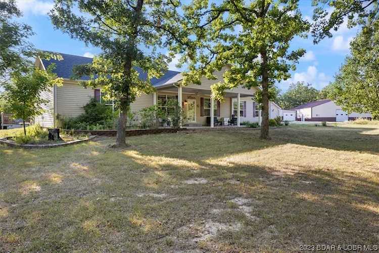 113 Crawley Dr Roach, MO 65787