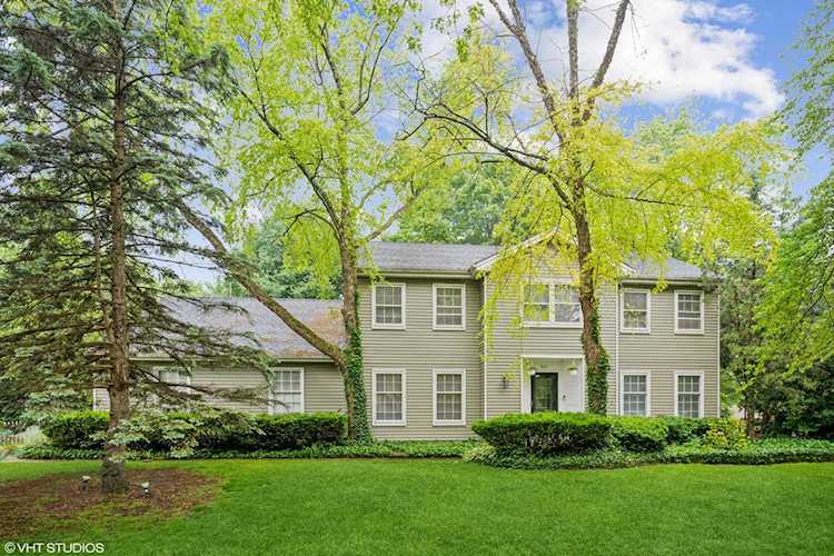 611 Edward Rd Naperville, IL 60540