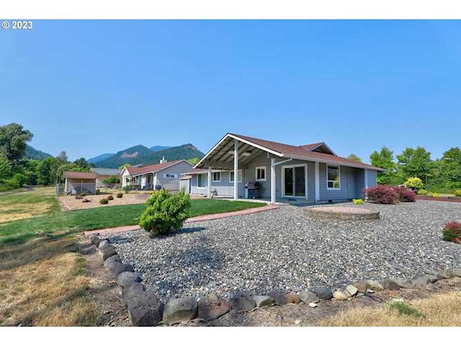 401 Columbia ST, North Bonneville, WA 98639 | MLS# 23481356 Photo 1