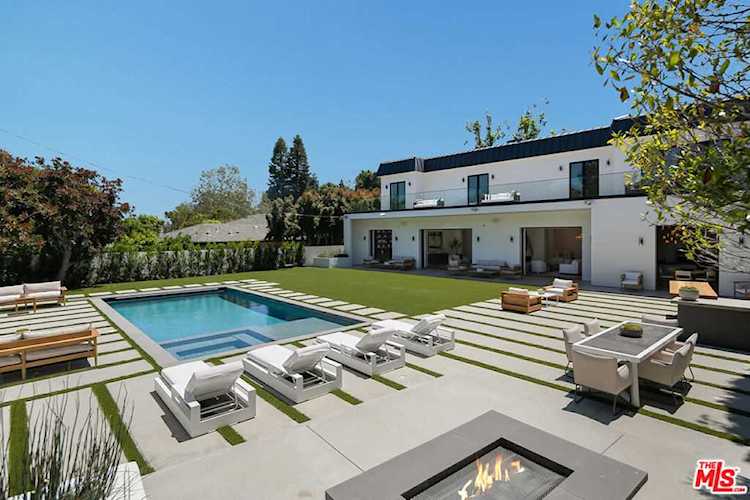 388 Homewood Rd Los Angeles, CA 90049
