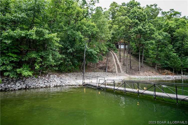 2 Island View Rd Eldon, MO 65026