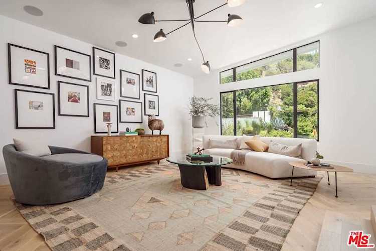 1541 Rising Glen Rd Los Angeles, CA 90069