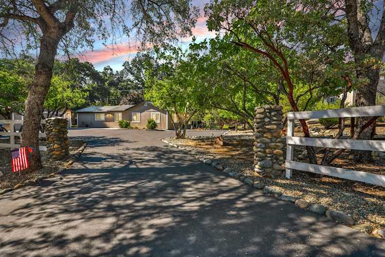 The Friedrich Team, among the best Real Estate Agents in Placerville Photo 1