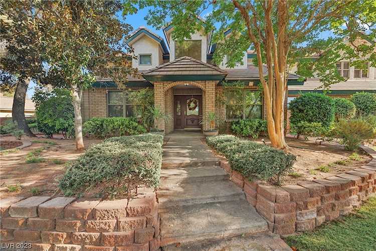 13 Quail Run Rd Henderson, NV 89014