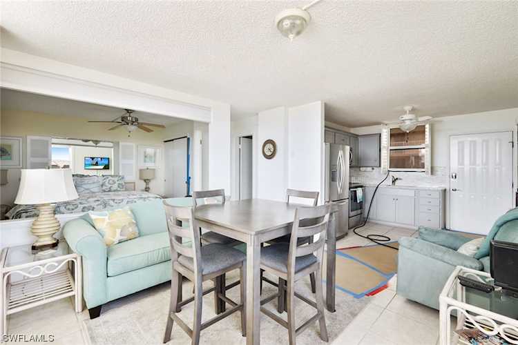 5700 Bonita Beach Rd #406 Bonita Springs, FL 34134