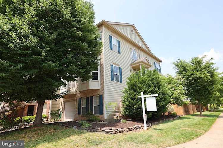 45826 Matador Terrace Sterling, VA 20166 | MLS VALO2050726 Photo 1