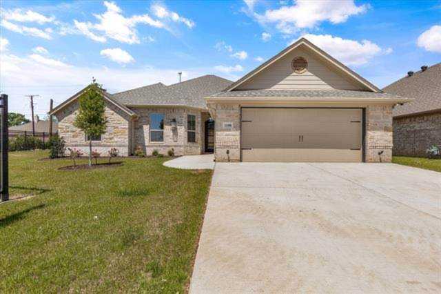 1100 Aviara Court Granbury, TX 76048