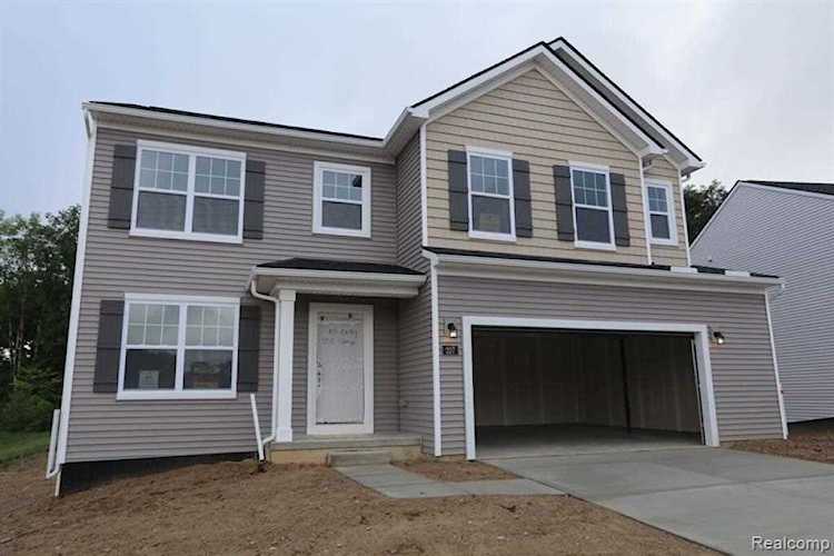227 Sandhill Ct White Lake Twp, MI 48386 | MLS 20230015653 Photo 1