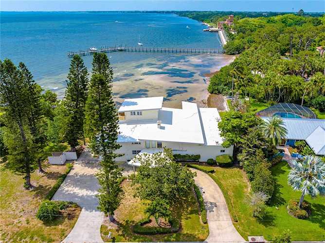 337 N Shore Dr Sarasota, FL 34234