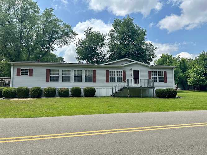 Haltom Real Estate, local REALTORS® Specialize in Selling Homes in Jackson, TN & Surrounding Areas : Madison County, Henderson County, Carroll County, Gibson County, Chester County, Hardeman County, Crockett County Photo 1