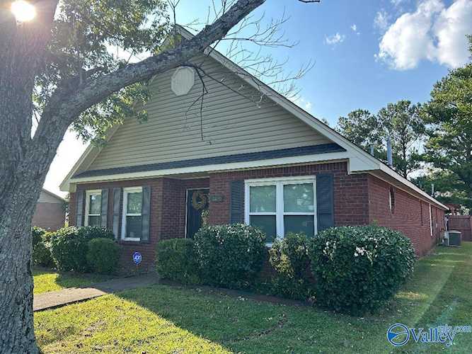 2420 SW Kathy Lane Decatur, AL 35603