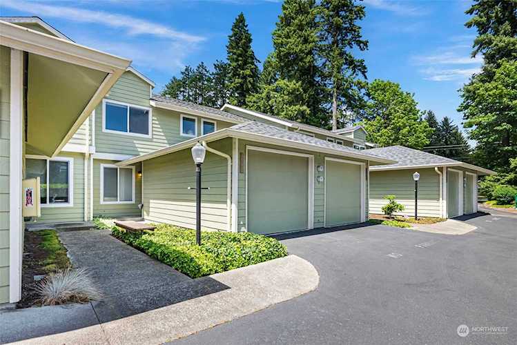 3937 NW Fairway Ln Bremerton, WA 98312