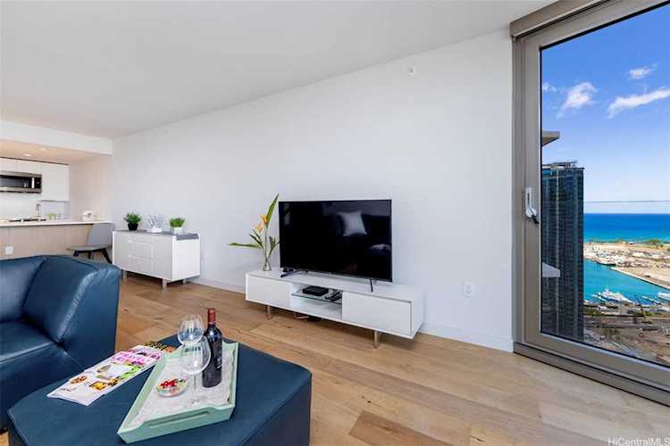 1001 Queen Street #3207 Honolulu, HI 96814