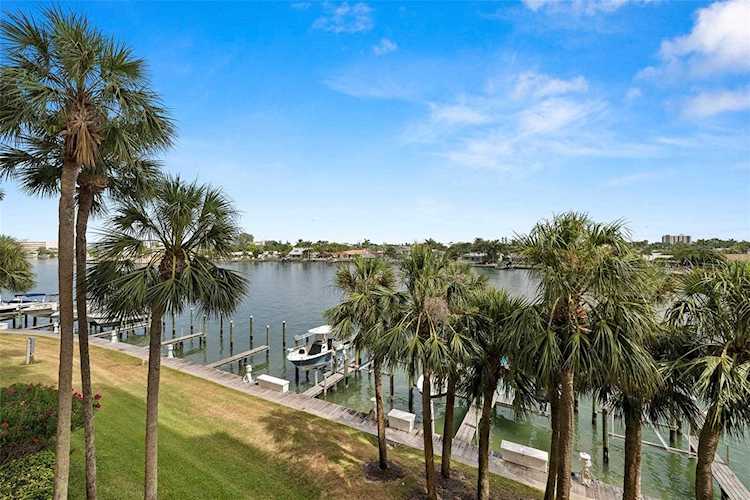 9495 Blind Pass Rd #304 St. Pete Beach, FL 33706