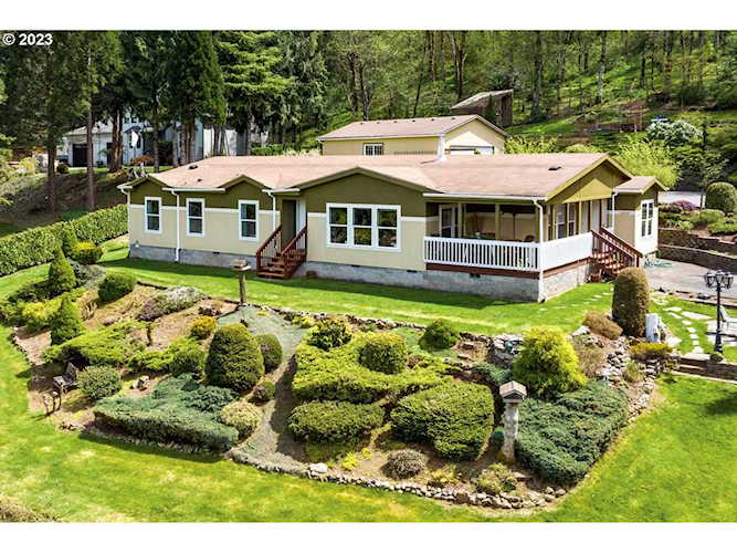 Buy, sell, or invest in property with Donna Roberts Group. Professional real estate services in Camas, WA & surrounding counties as well as Portland, OR Photo 1
