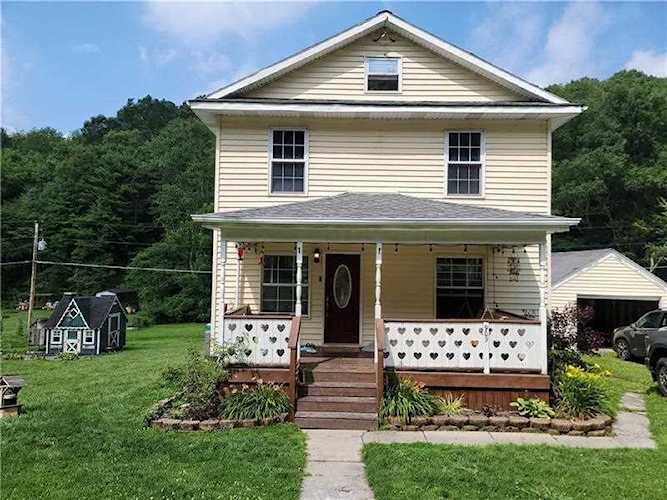 909 Clearfield Road Fenelton Butler PA 16034 128,000
