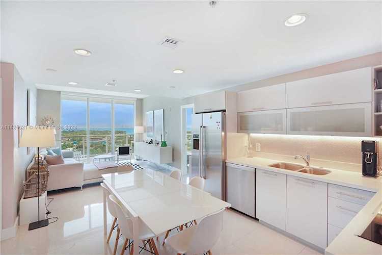 6700 Indian Creek Dr #PH6 Miami Beach, FL 33141