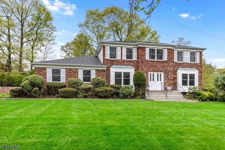 8 Mariner Dr Randolph Twp., NJ 07869 | MLS 3841977 Photo 1