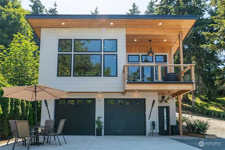 4463 Honeymoon Bay Rd Greenbank, WA 98253 MLS® 2142431