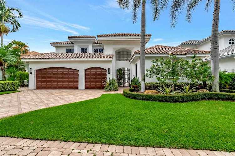 4085 Avalon Pointe Drive Boca Raton, FL 33496